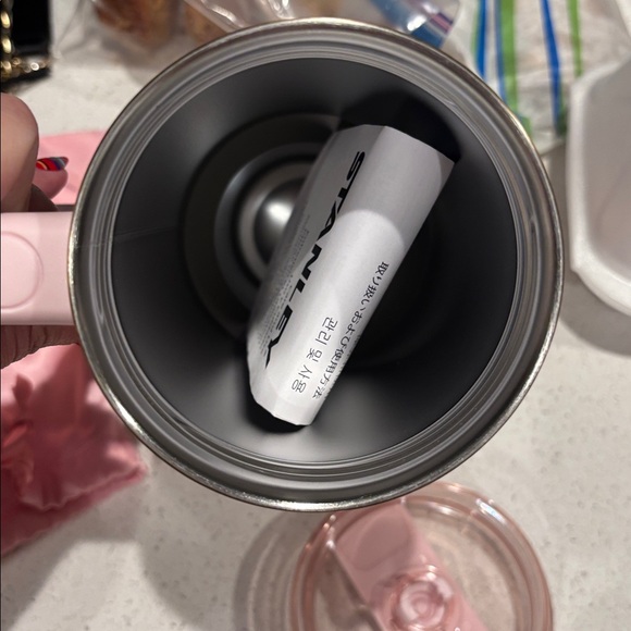 Stanley x LoveShackFancy 40 oz tumbler - Picture 6 of 10